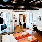 Urbana House